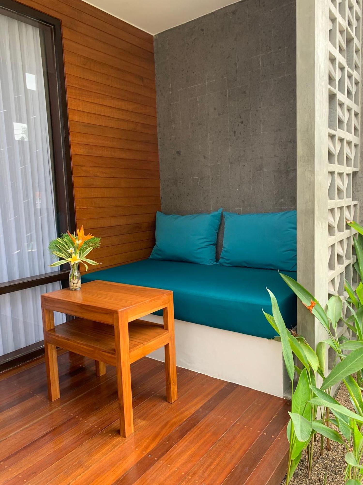 Bale Solah Lombok Holiday Resort Senggigi Exterior photo