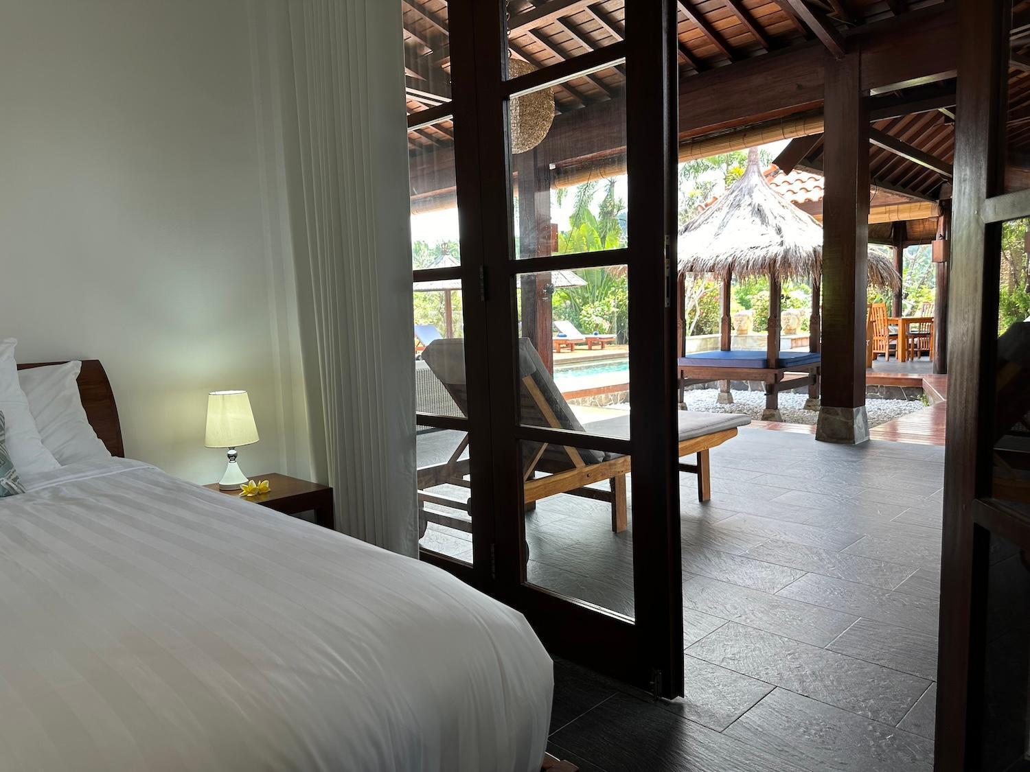Bale Solah Lombok Holiday Resort Senggigi Exterior photo