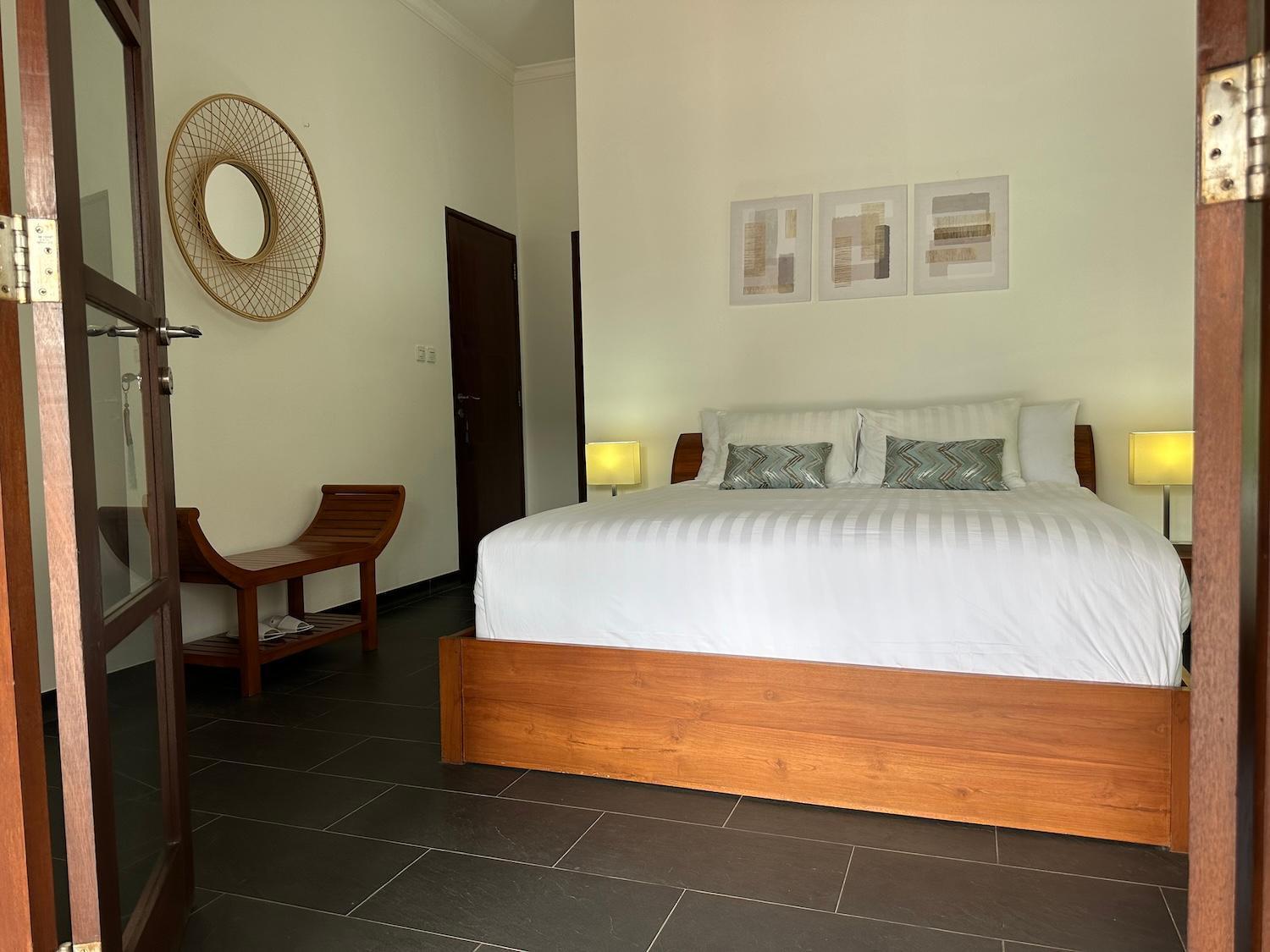 Bale Solah Lombok Holiday Resort Senggigi Exterior photo